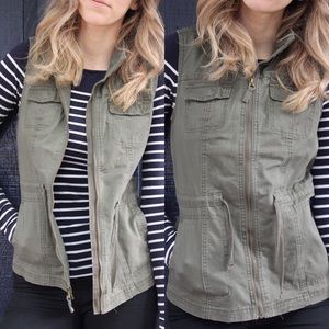 ANDEAWY  Olive Green Vest with Gold Zip - XS